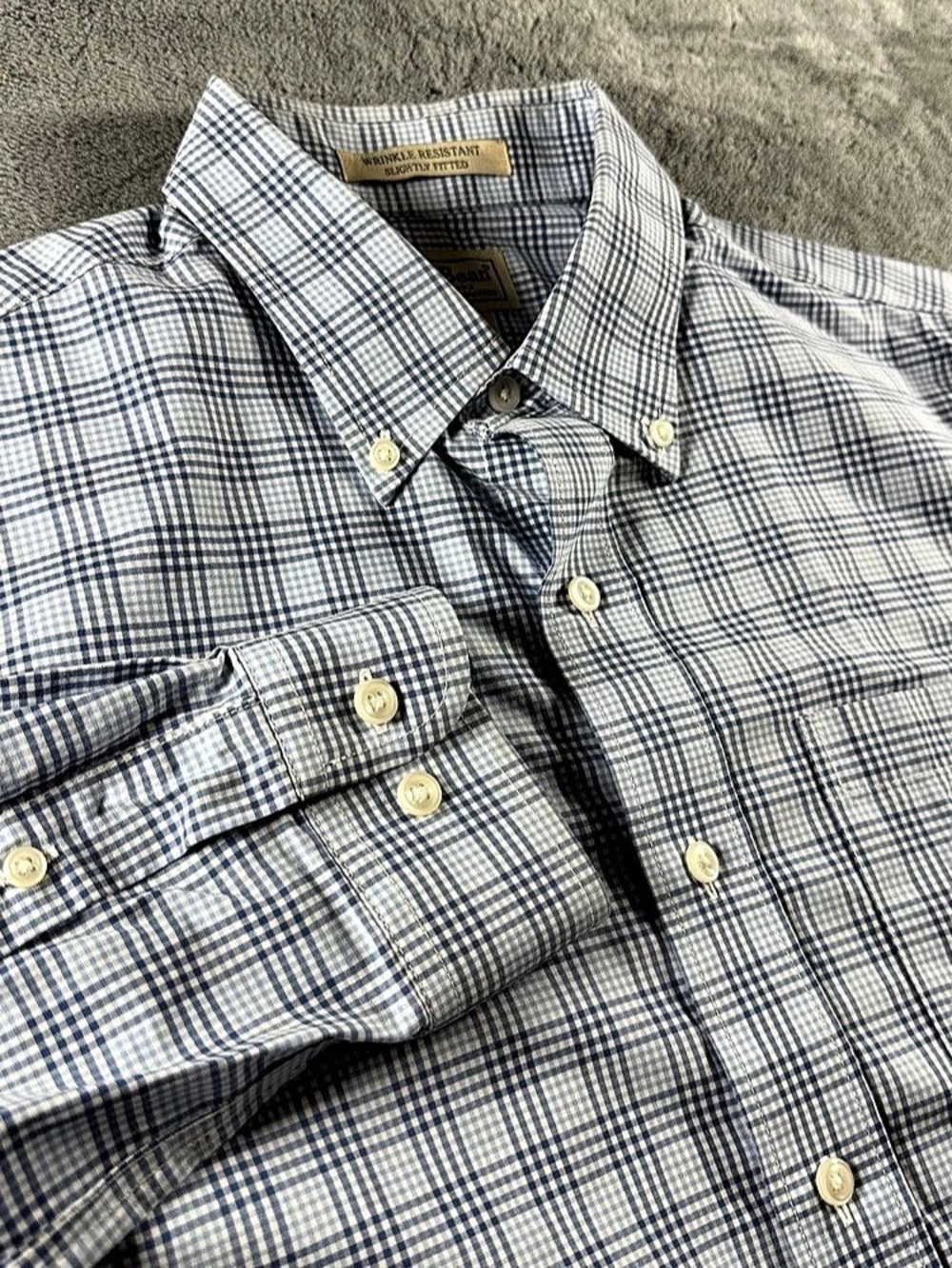 L.L.Bean Traditional Fit Button Down Shirt Blue White Plaid Mens M Slight Fitted